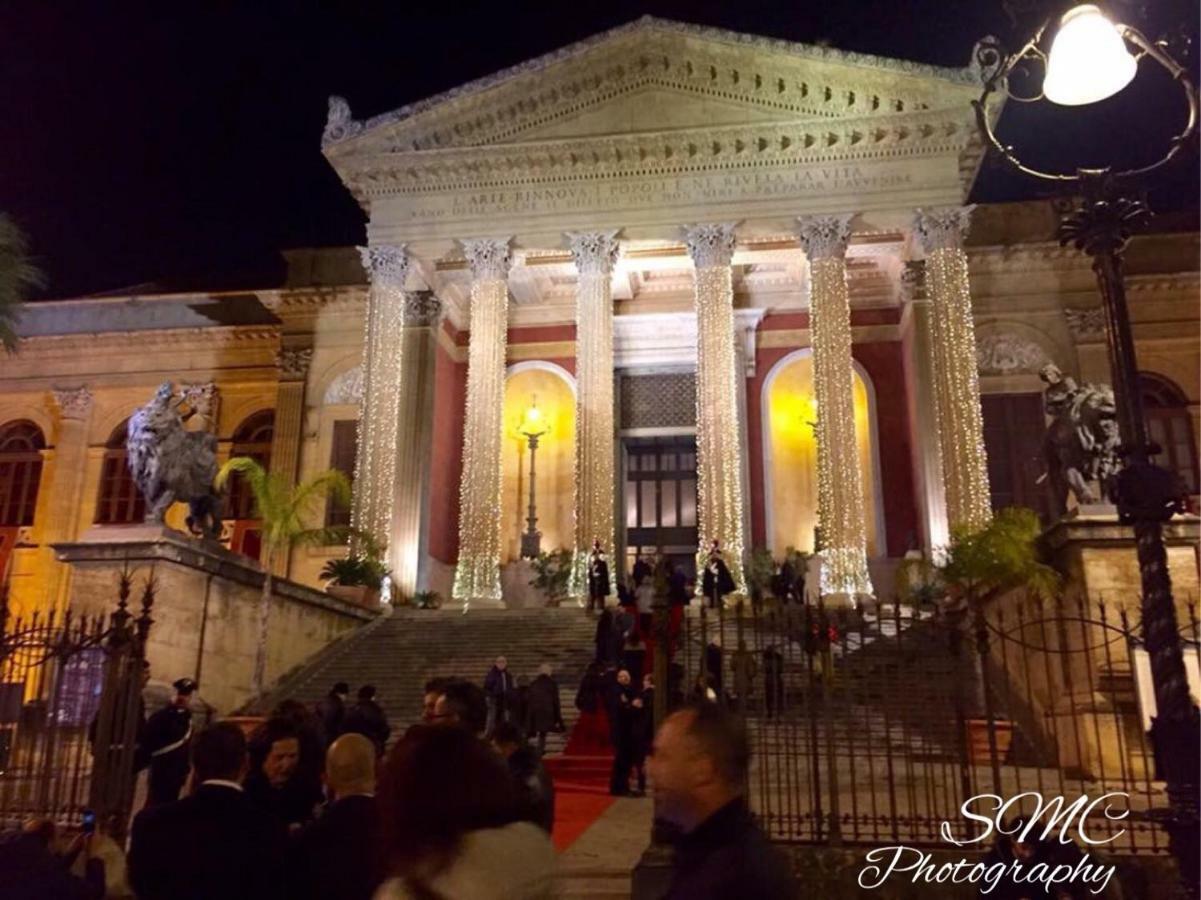 B&B Charme Centre-Ville Artistic & Literary Rooms Palermo Bagian luar foto