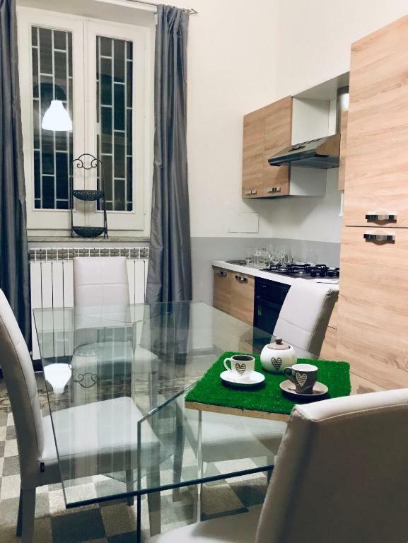 B&B Charme Centre-Ville Artistic & Literary Rooms Palermo Bagian luar foto