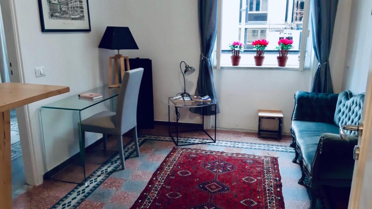B&B Charme Centre-Ville Artistic & Literary Rooms Palermo Bagian luar foto
