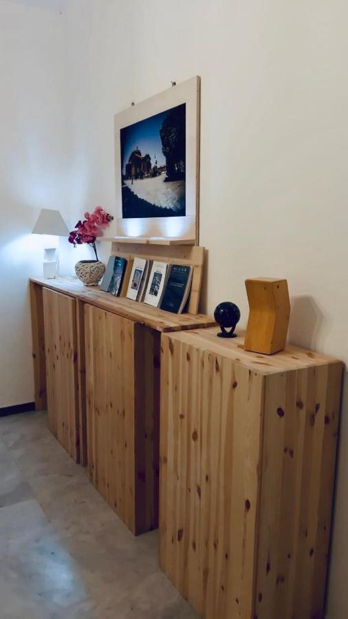 B&B Charme Centre-Ville Artistic & Literary Rooms Palermo Bagian luar foto